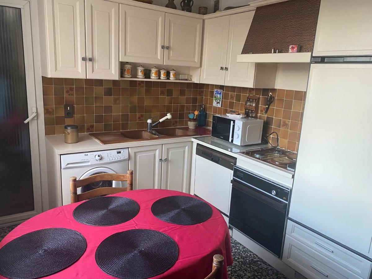 Le Chouki Apartment Annecy Bagian luar foto