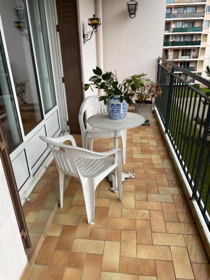 Le Chouki Apartment Annecy Bagian luar foto
