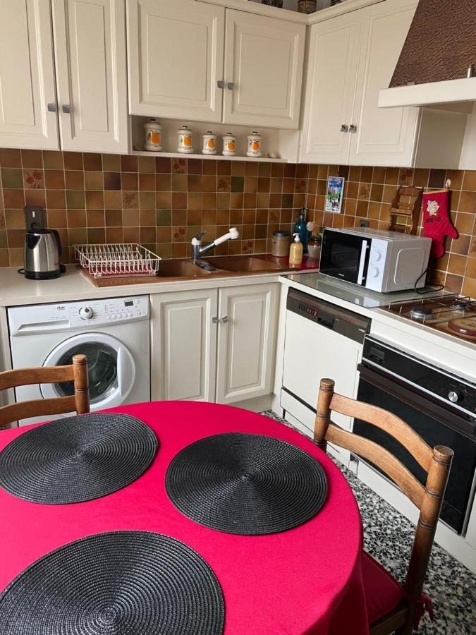 Le Chouki Apartment Annecy Bagian luar foto